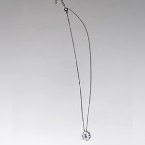 Medium length necklace